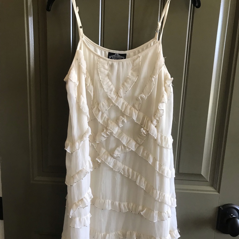 Cream sleeveless dress